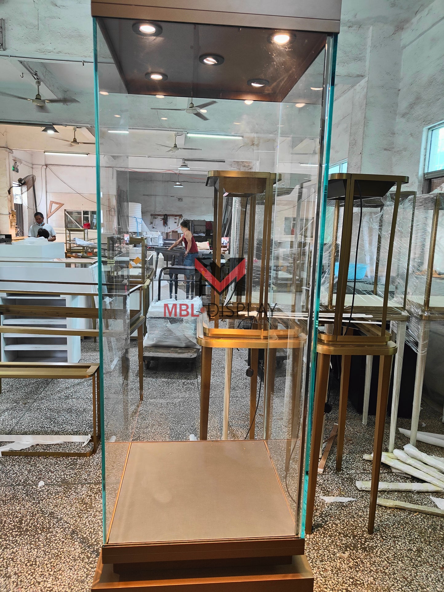 Exquisite Jewelry Cabinets for International Trade