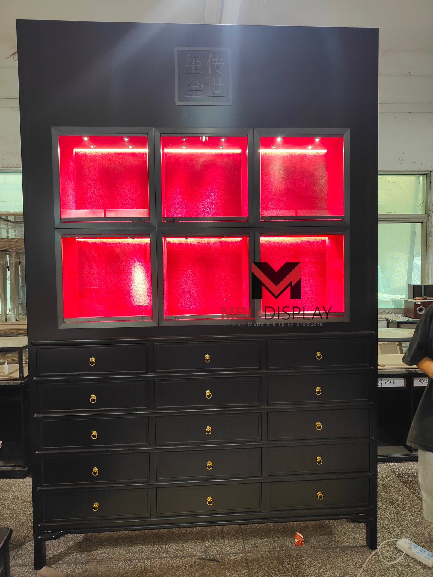 Luxurious Jewelry Display Cabinets for Trade