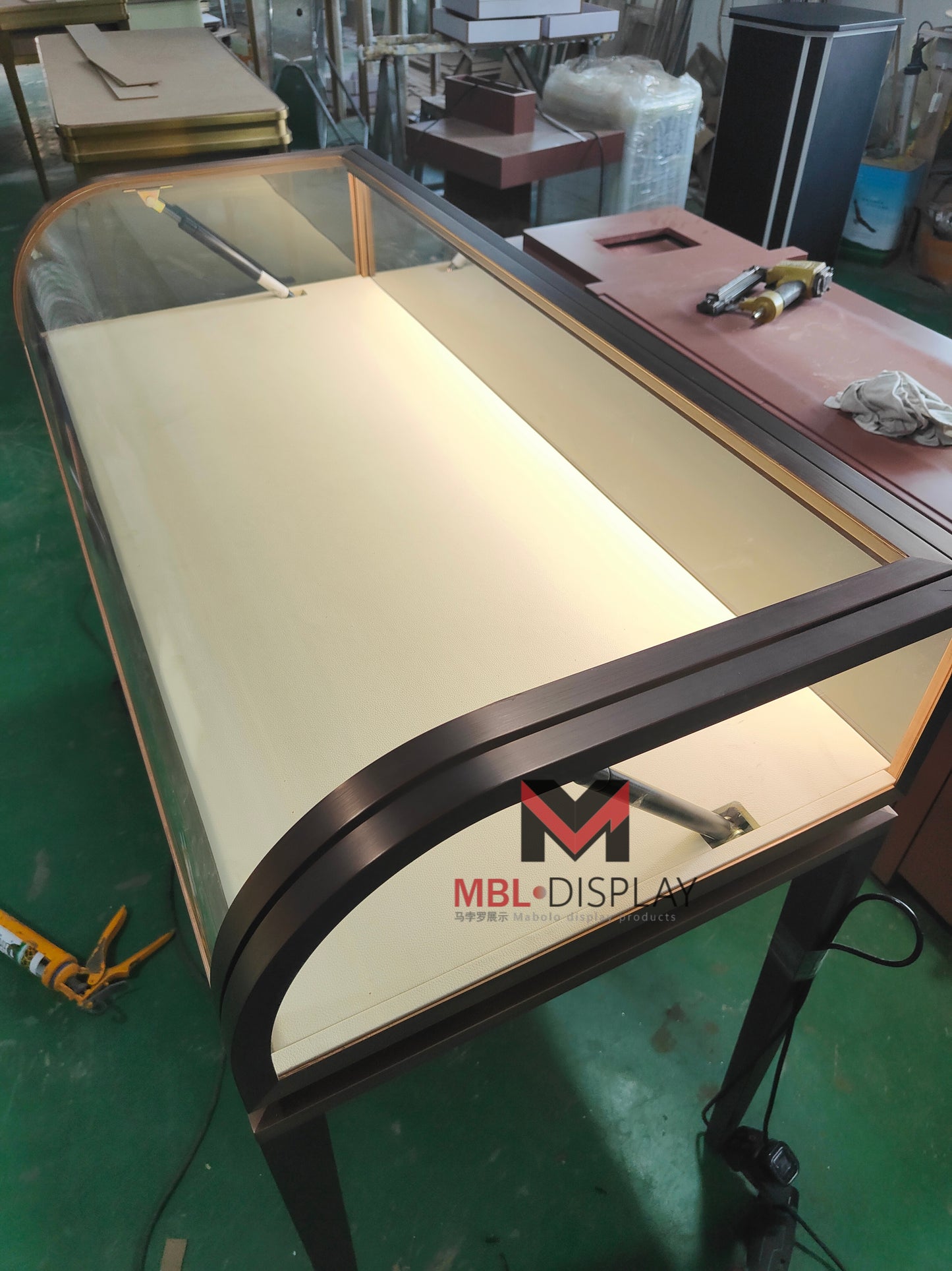 Durable Jewelry Display Cabinets for International Trade
