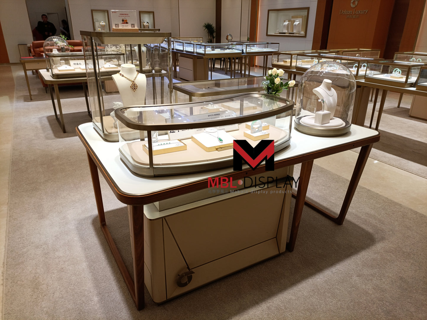 Secure Jewelry Storage Cabinets with Locking Mechanism