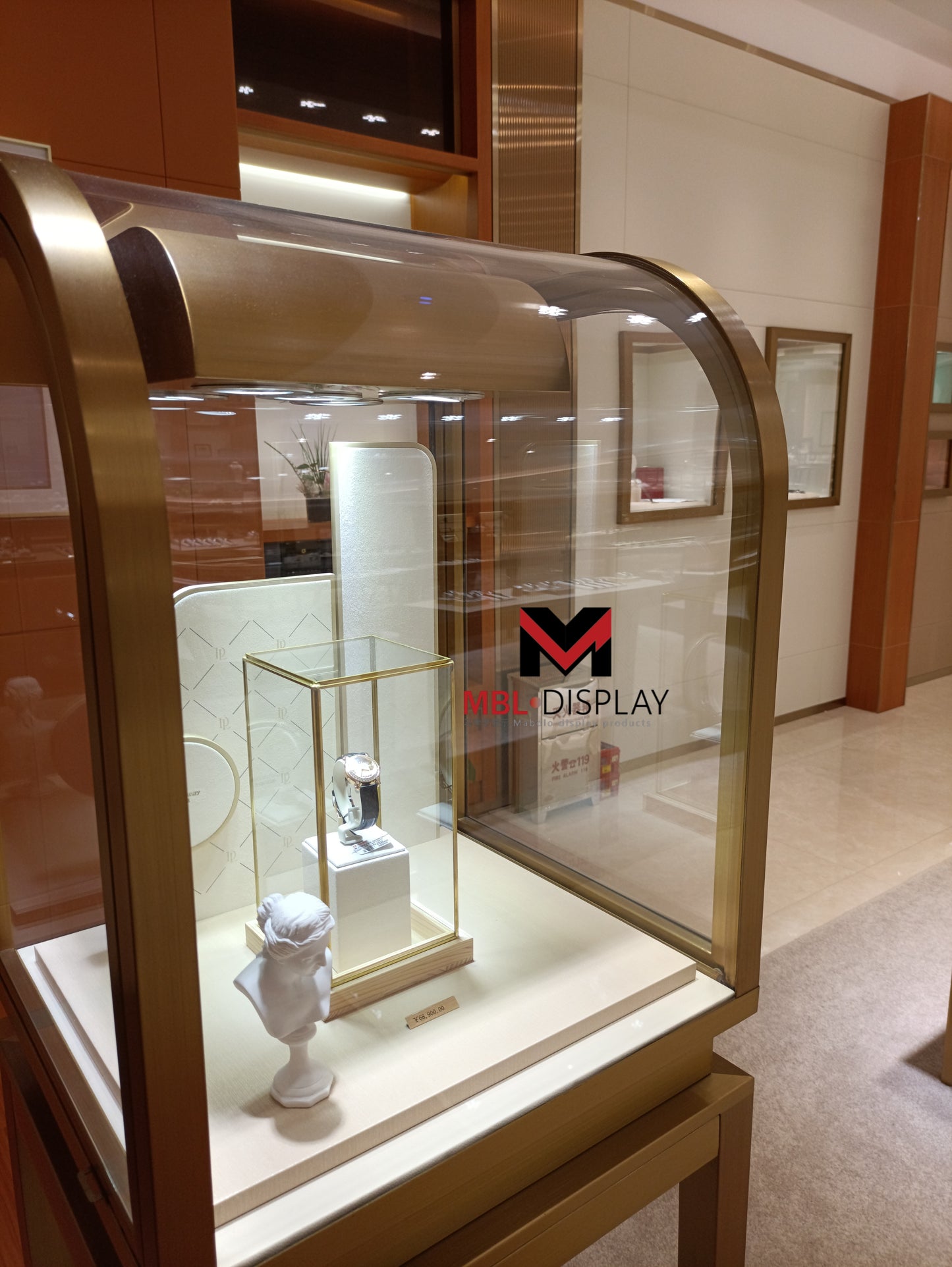 Illuminated Jewelry Cabinets - Enhance the Sparkle