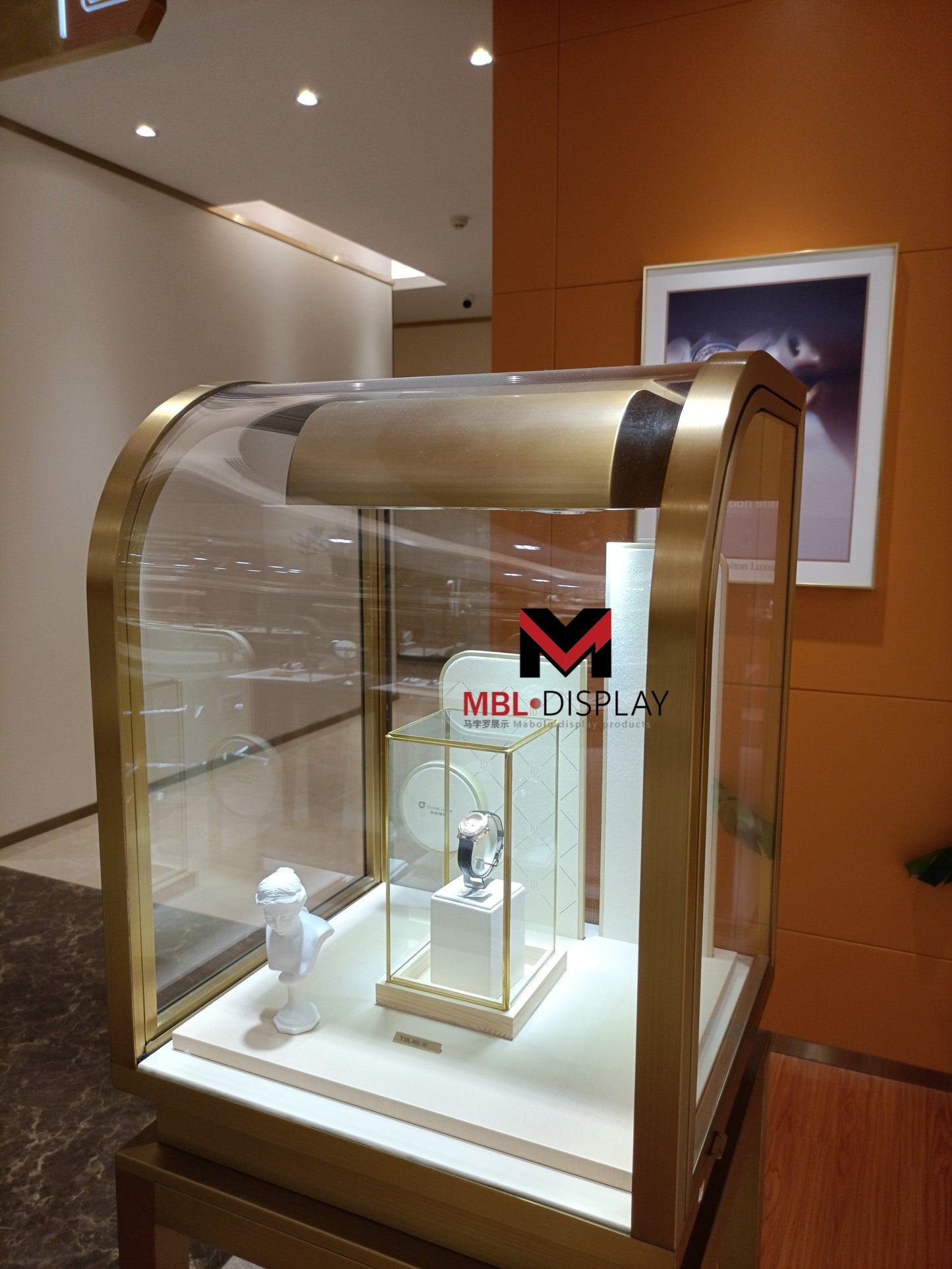 Illuminated Jewelry Cabinets - Enhance the Sparkle