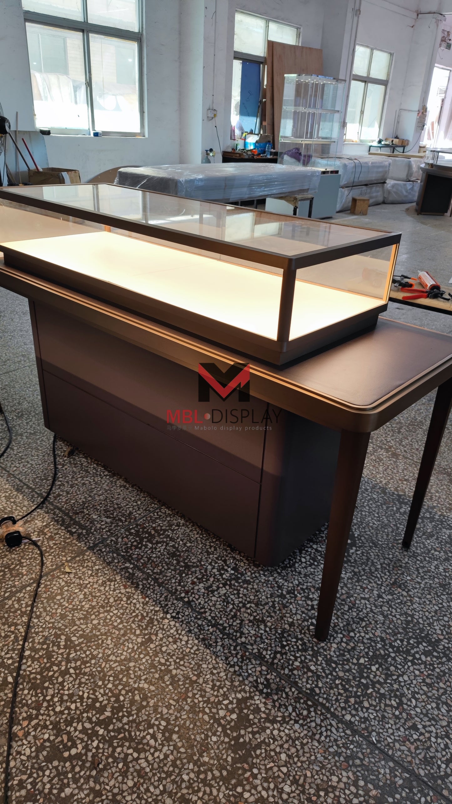 Leading Supplier of Jewelry Display Cabinets Worldwide