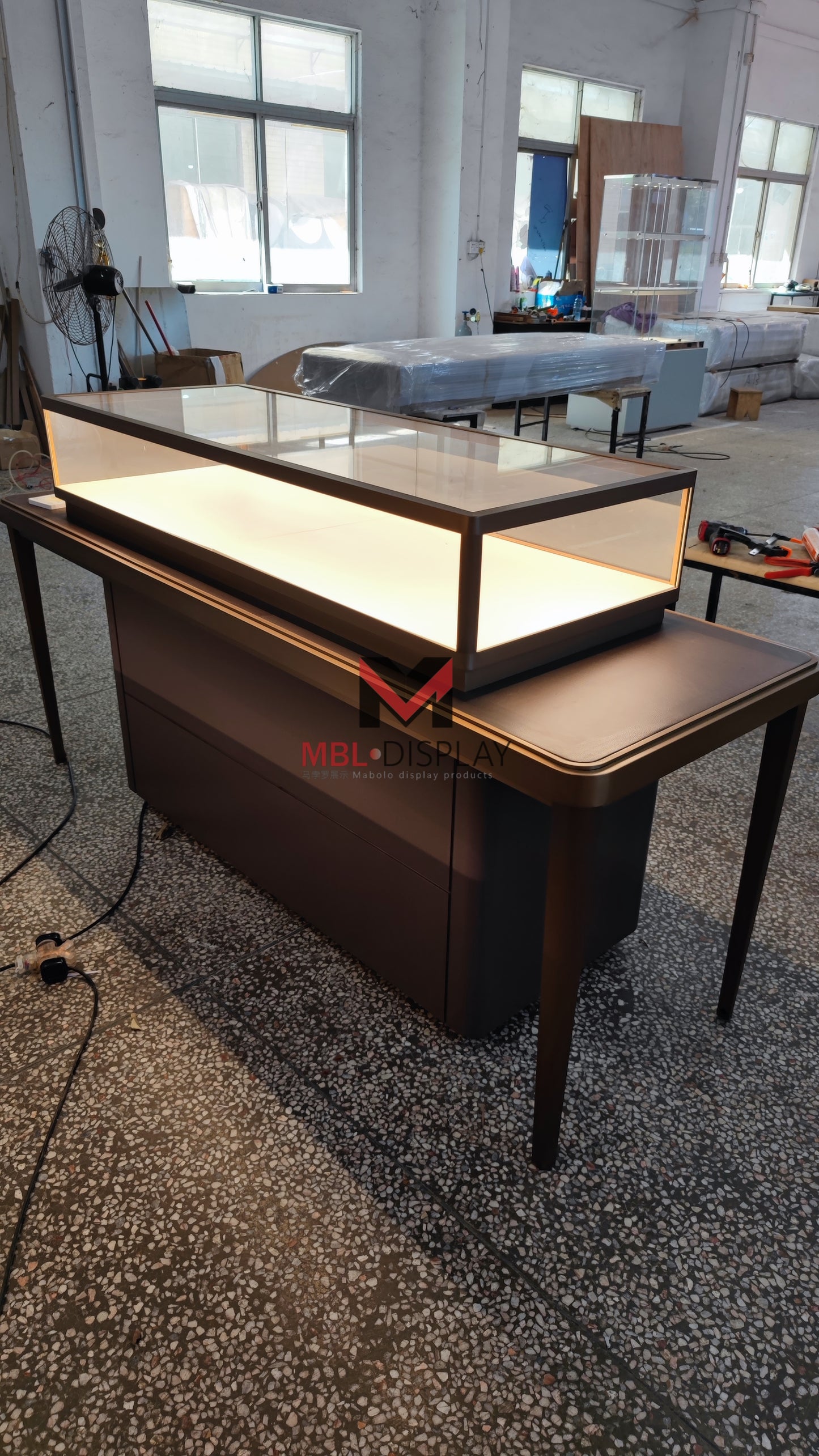 Leading Supplier of Jewelry Display Cabinets Worldwide
