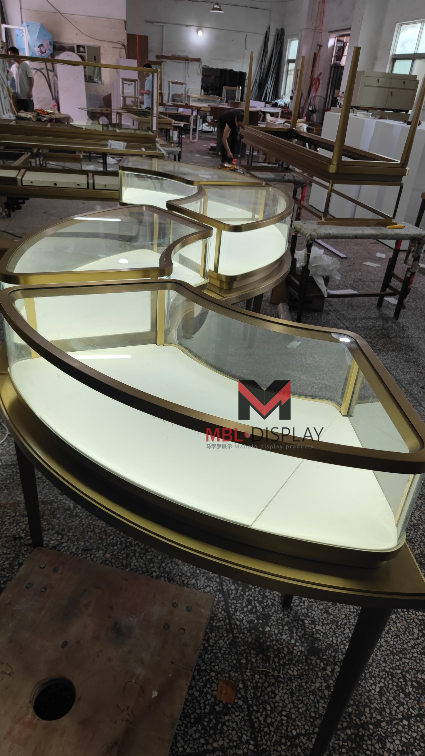 Customizable Jewelry Displays - Tailor to Your Needs