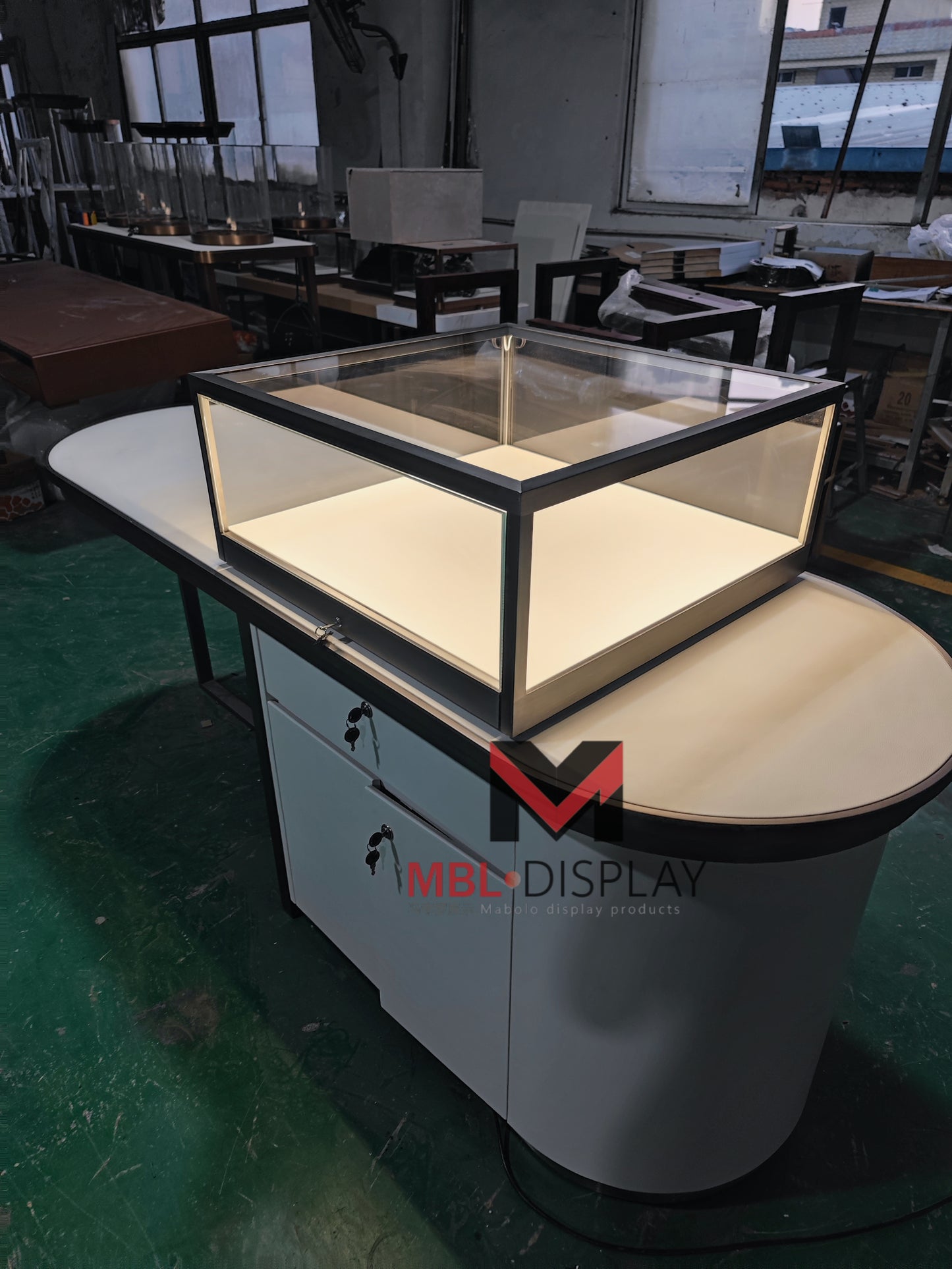 Unique Jewelry Display Cabinets: Global Appea
