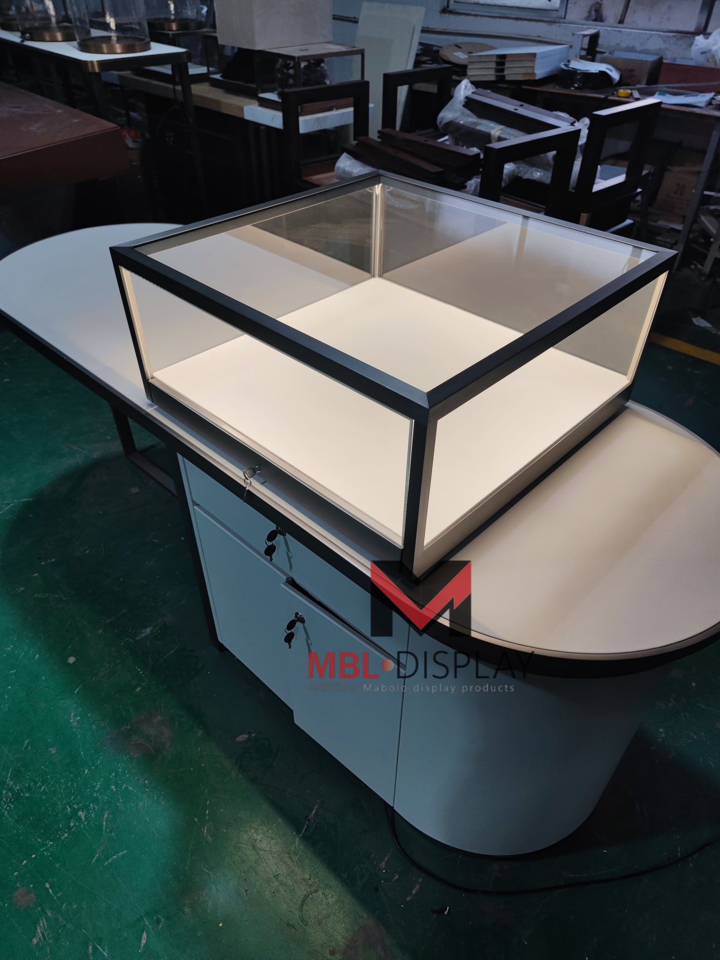 Unique Jewelry Display Cabinets: Global Appea