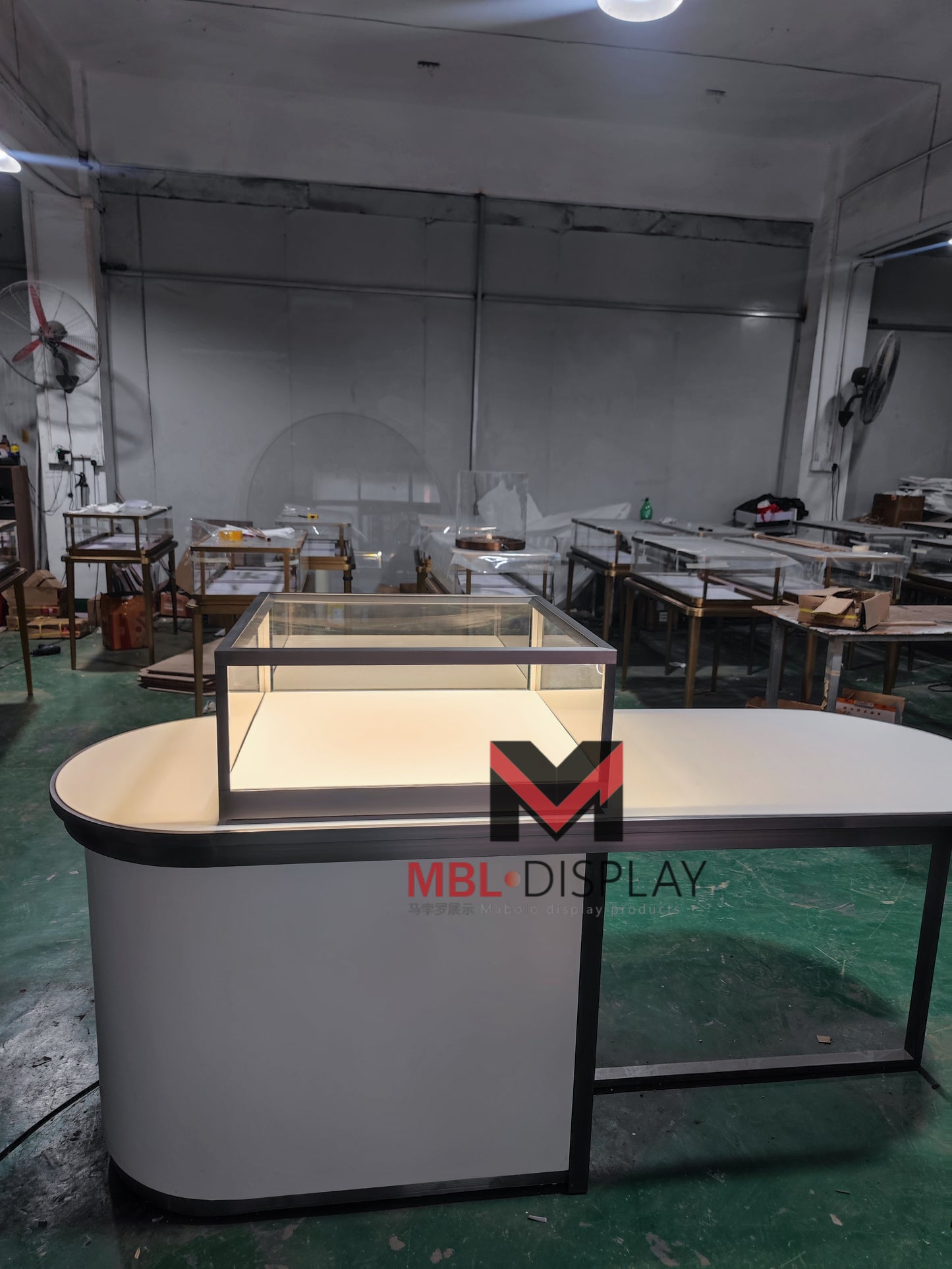 Unique Jewelry Display Cabinets: Global Appea