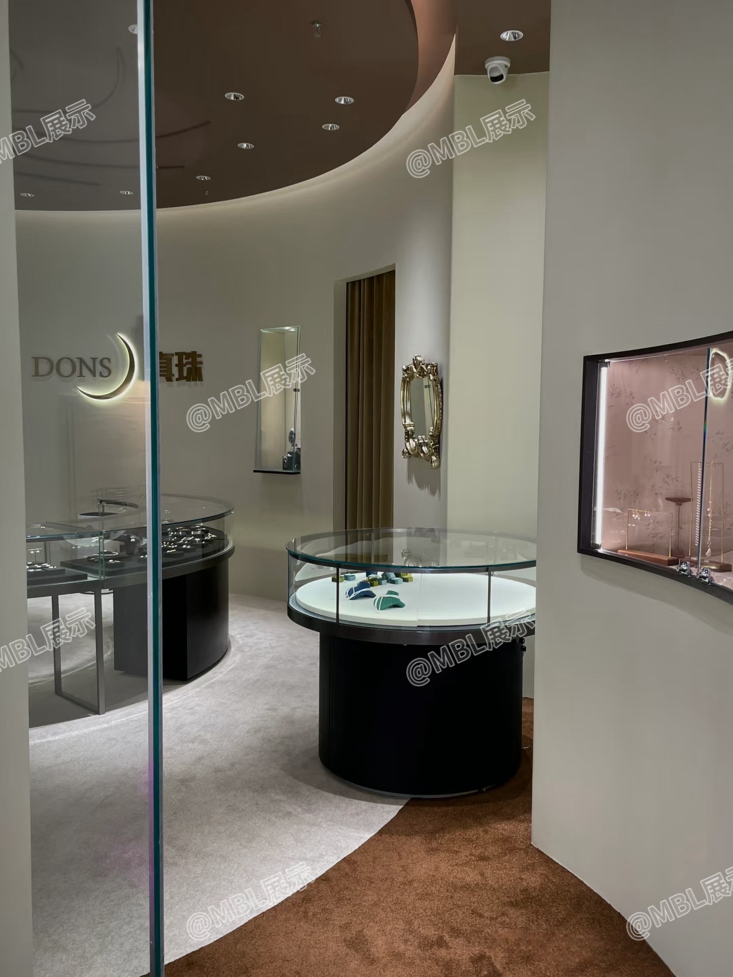 Indulge in Luxury Jewelry Storage with This Must - Have Cabinet