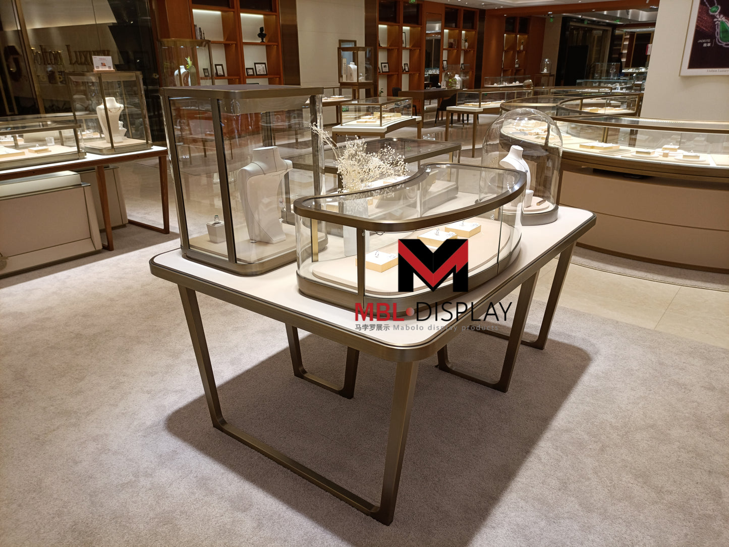 Secure Jewelry Storage Cabinets with Locking Mechanism