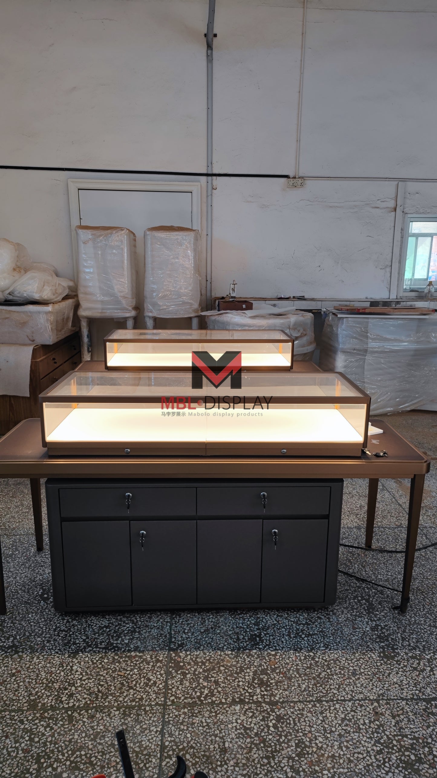 Leading Supplier of Jewelry Display Cabinets Worldwide