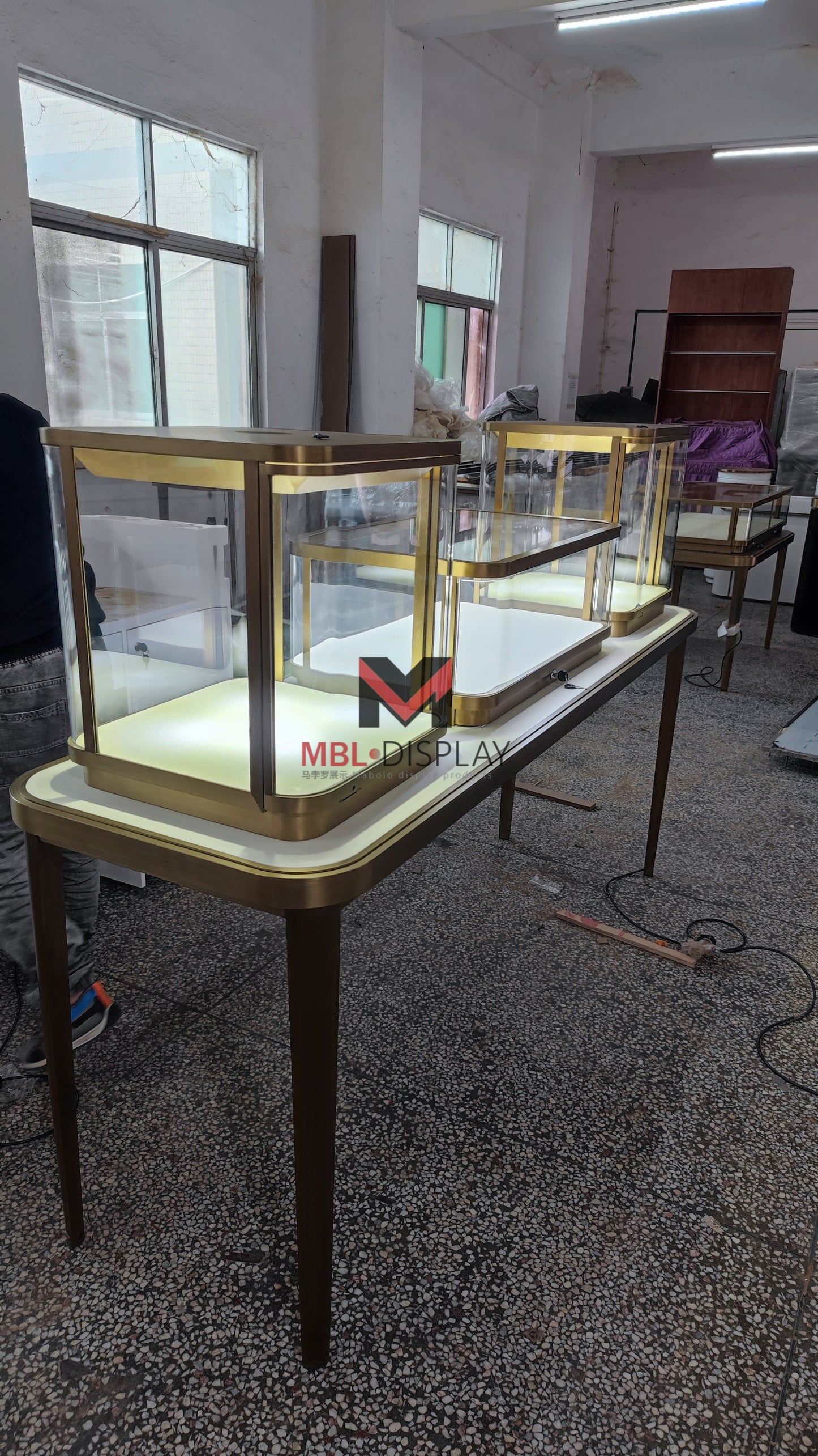 Leading Supplier of Jewelry Display Cabinets Worldwide