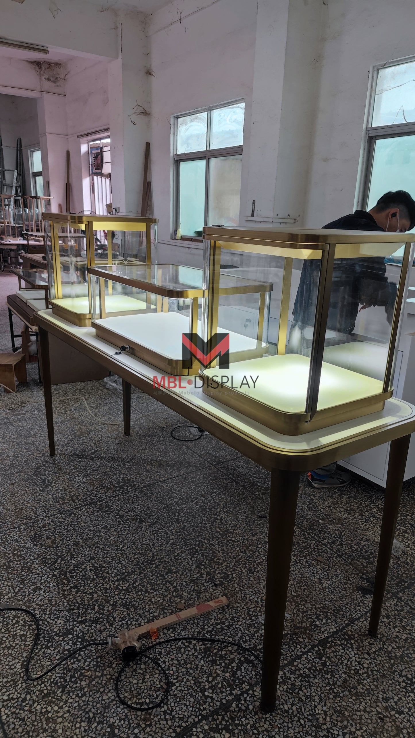 Durable Jewelry Showcases for International Purchase