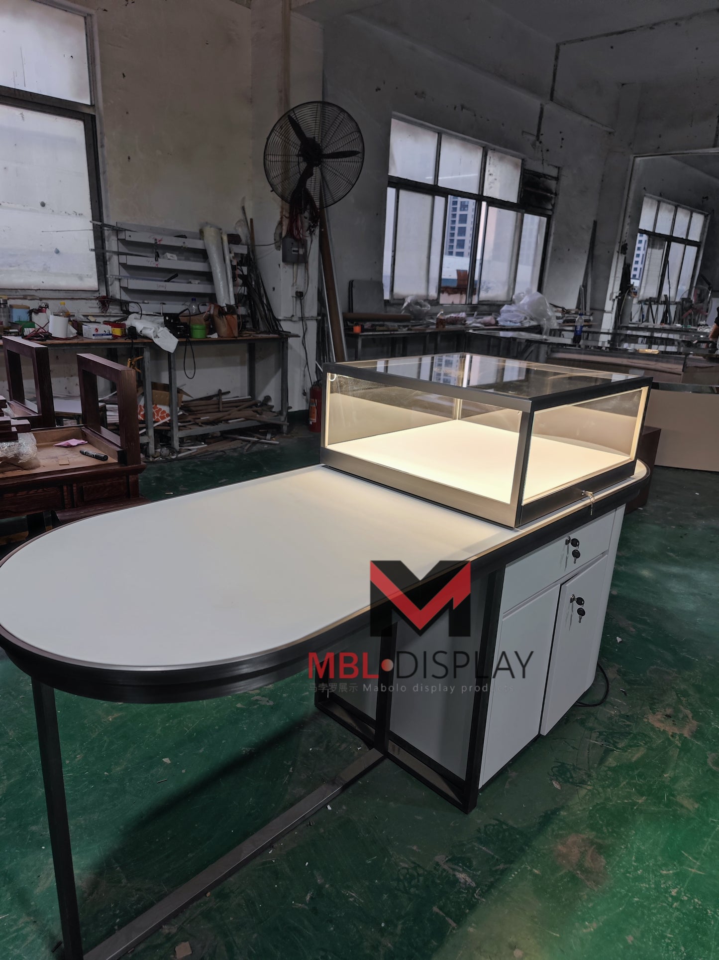 Unique Jewelry Display Cabinets: Global Appea